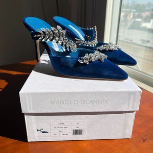 Manolo Blahnik Lurum Blue Velvet Mules sz 38 NIB MAKE AN OFFER!!